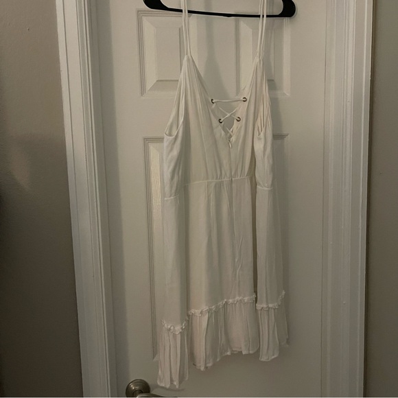 White lace sundress - Picture 4 of 7